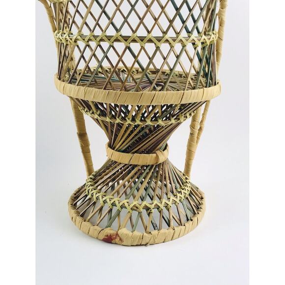 VTG Mini Peacock Rainbow Wicker Fan Back Rattan Chair 16” Doll Plant Stand Cotta - Picture 9 of 12